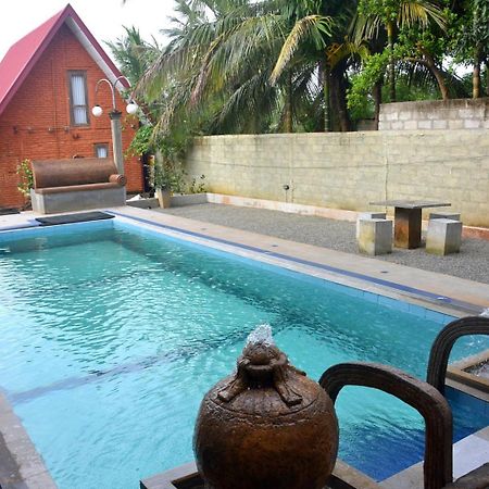 Hotel Ciel Star Anuradhapura Esterno foto