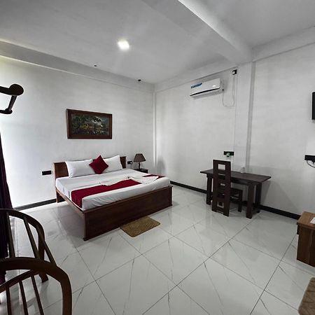 Hotel Ciel Star Anuradhapura Esterno foto