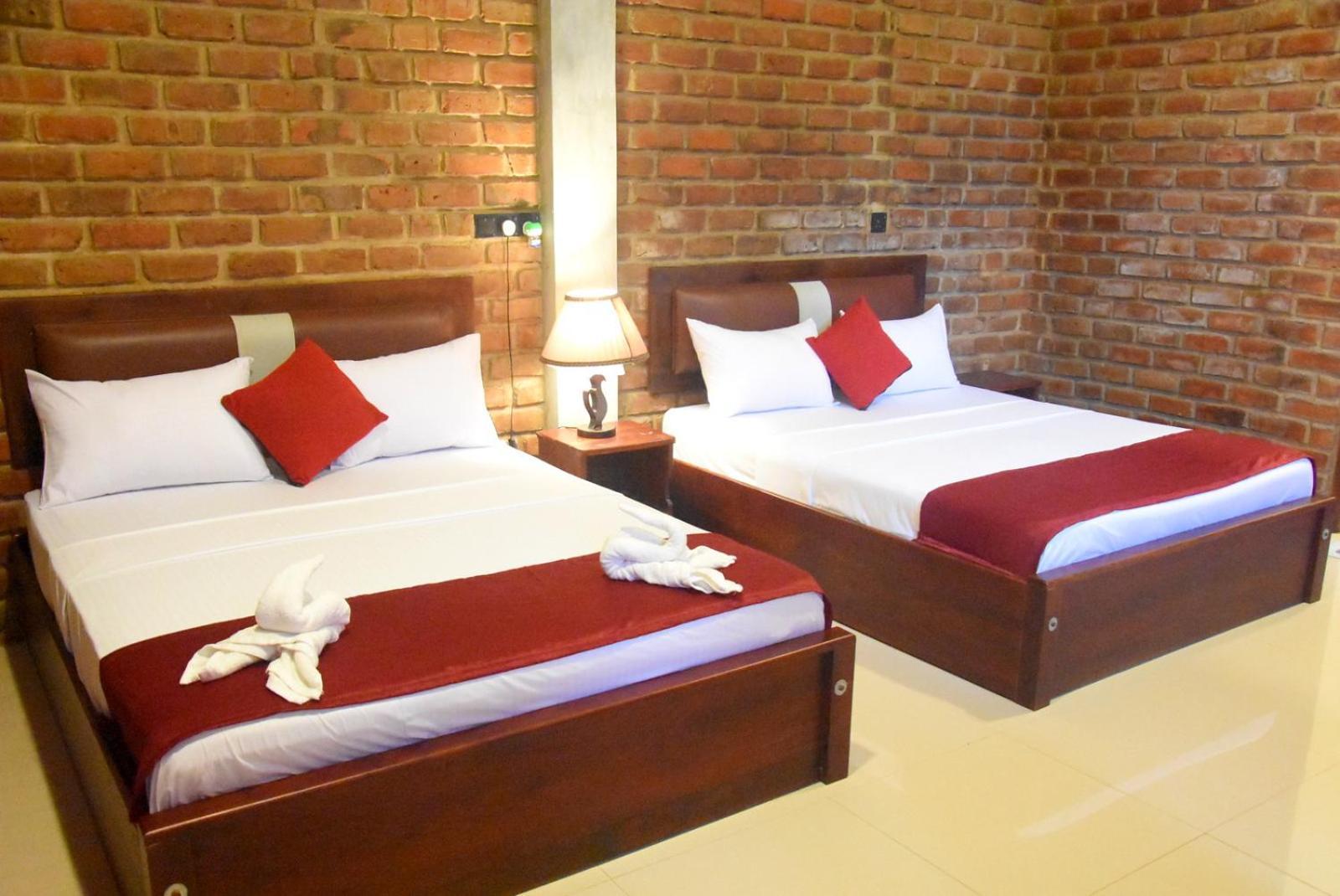 Hotel Ciel Star Anuradhapura Esterno foto