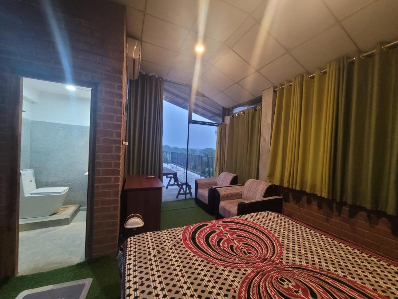 Hotel Ciel Star Anuradhapura Esterno foto